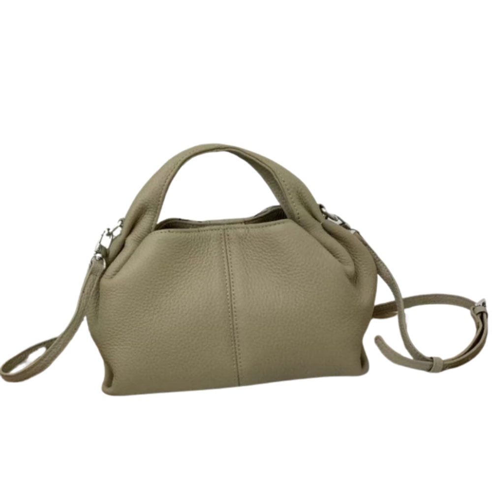 Chic Ruche Handbag - Stylish and Roomy Accessory for Women
