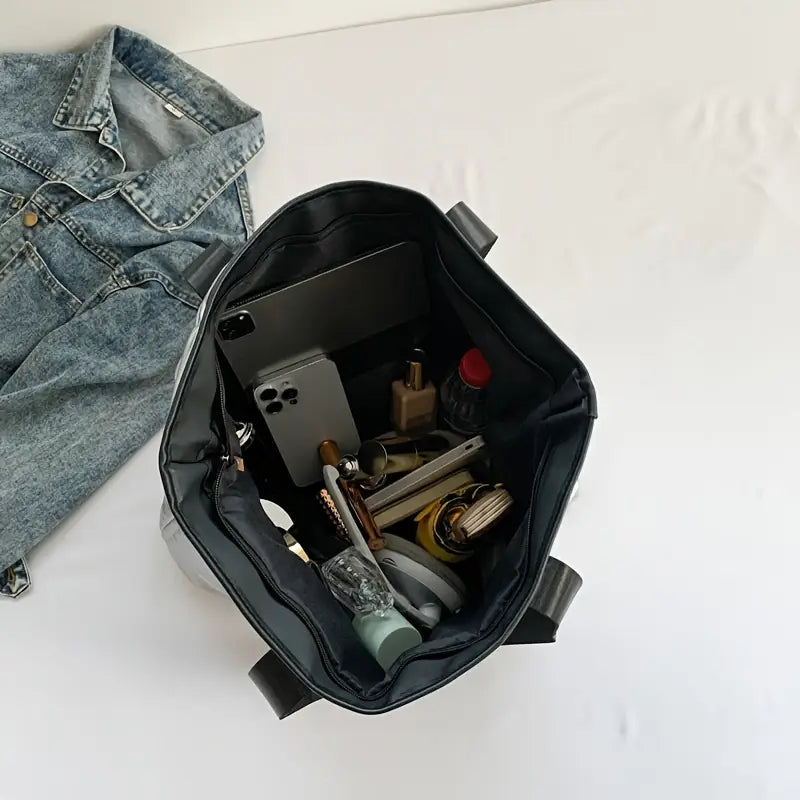 Chic and Cozy Black Puffy Shoulder Bag