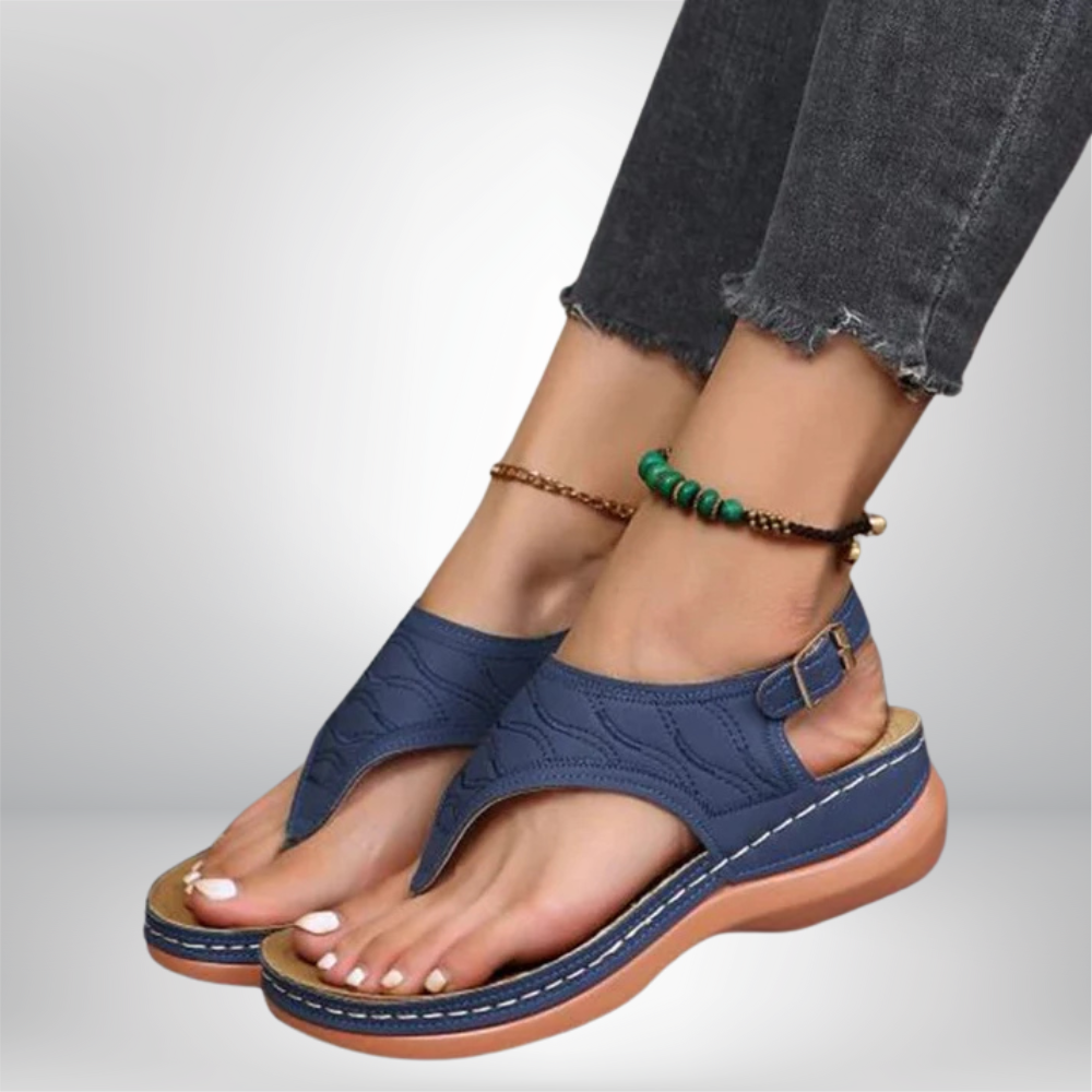 Esra - Cozy and Stylish Beach Flip Flops