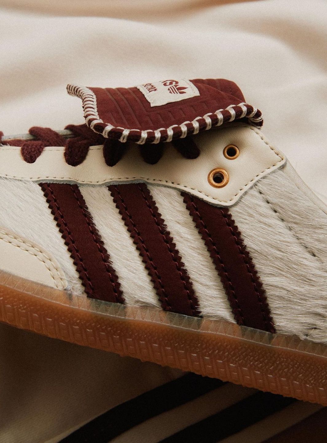 IvoryCrest® – Cream White Heritage Low Sneaker