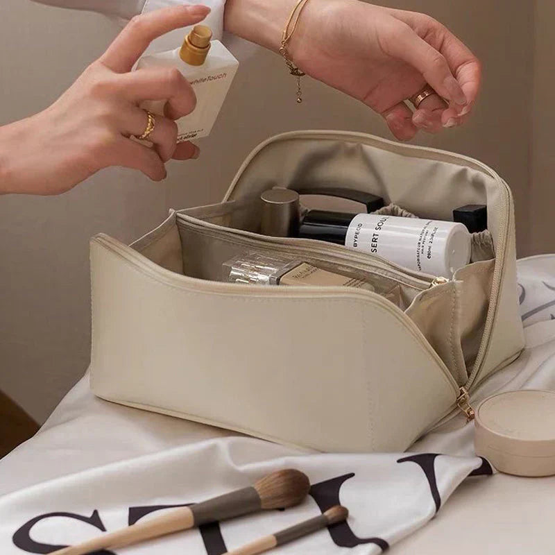 Chic Travel Make-Up Organizer