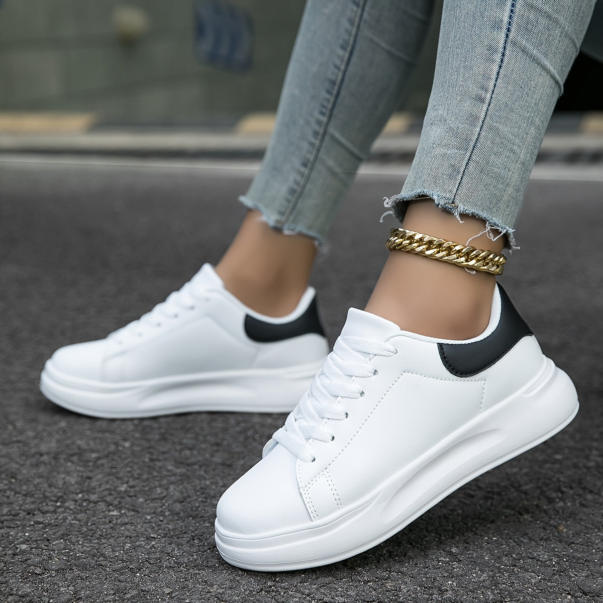Lyric | Stylish and Cozy Sneakers for All-Day Comfort
