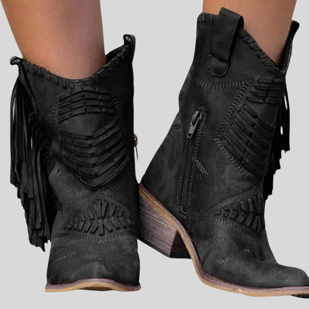 Cowely - Stylish Cowgirl Boots with Trendy Fringes