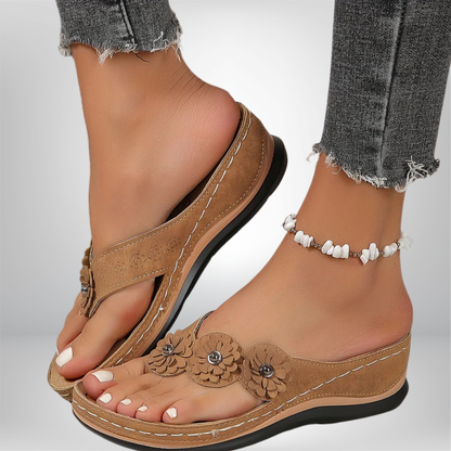 Brooke - Stylish and Comfortable Flip Flops