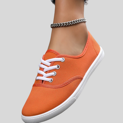 Lotte - Stylish and Cozy Low Canvas Lace-Up Sneakers