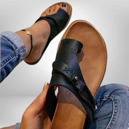 Iseult - Stylish Leather Flip Flops for Ultimate Comfort