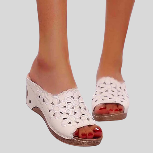 Ciora - Stylish Retro Summer Wedge Sandals for a Trendy Look