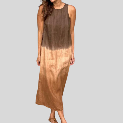 Allison - Effortlessly Chic Long Dress with Stunning Batik Print
