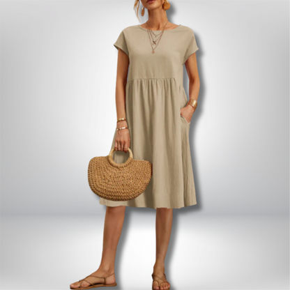 Essi - Chic A-Line Dress with Round Neck and Short Sleeves in Elegant Solid Print