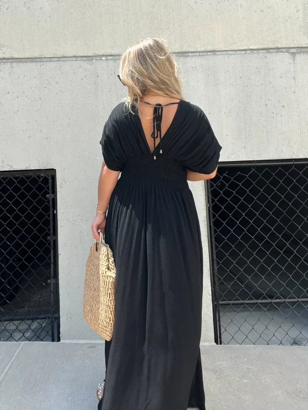 Julia - Elegant Maxi Dress with Flattering V-Neckline