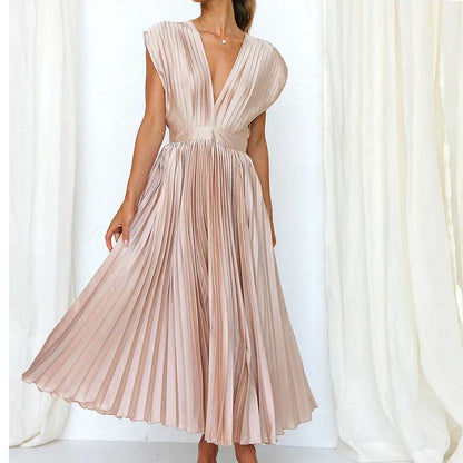 Aria - Elegant V-Neck Maxi Dress with Chic Pleats