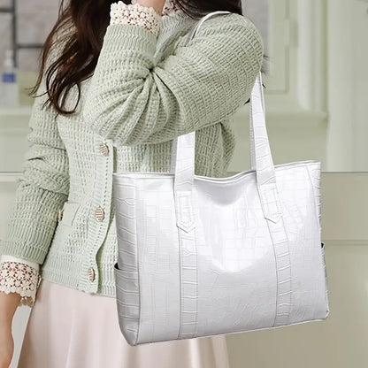 Stylish Crocodile-Embossed Tote Bag for Fashion-Forward Women
