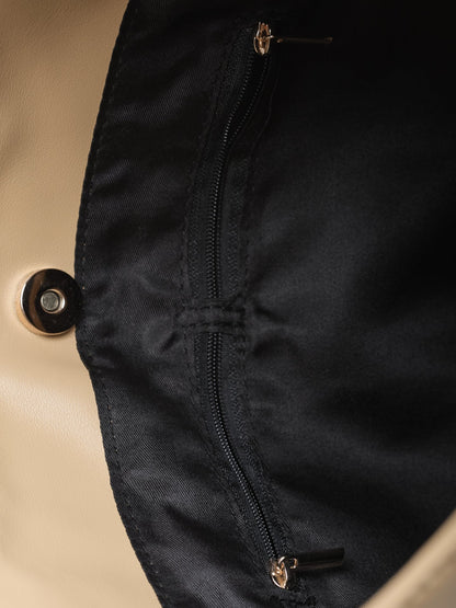 Chic Everyday BB Tote - Stylish Faux Leather Design with Ample Space for Ladies