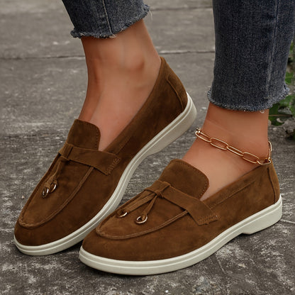 Mila - Chic Feminine Tassel Loafers with Stylish Iron Ring Accent