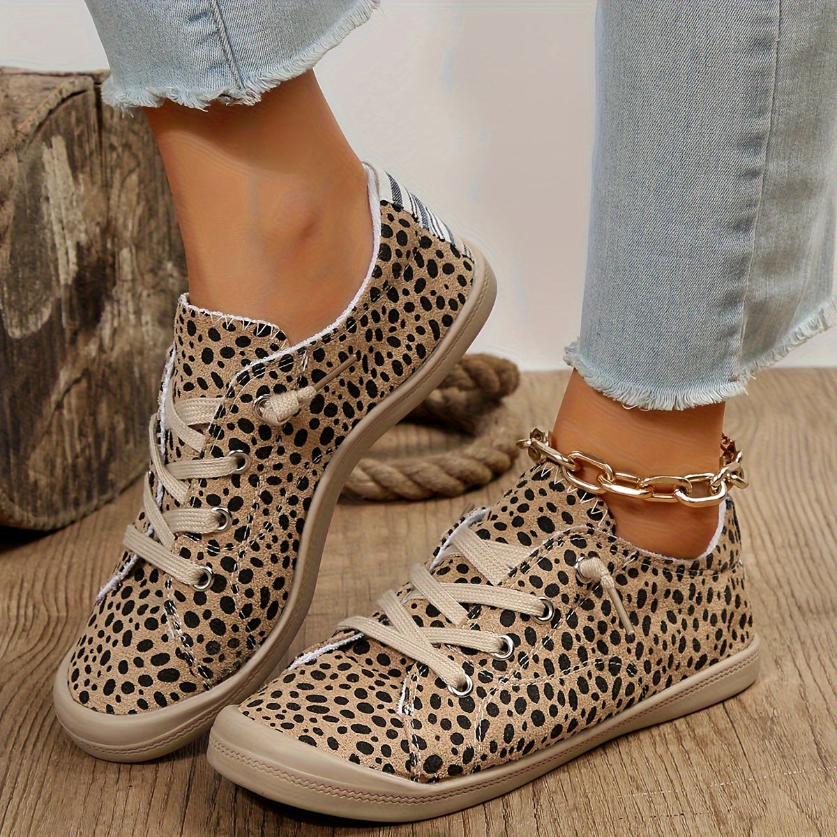 Chic Leopard Print Low-Rise Trainers for Women