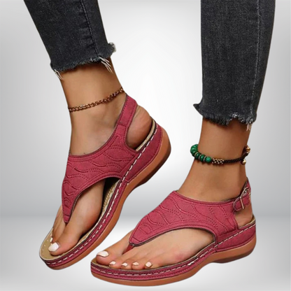 Esra - Cozy and Stylish Beach Flip Flops