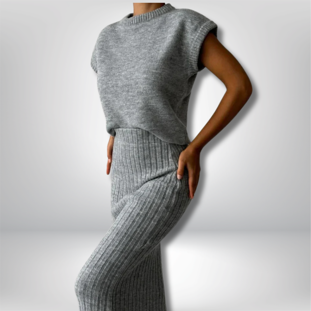 Chic Jackie Ensemble: Stylish Sleeveless Skirt with Cozy Knit Top