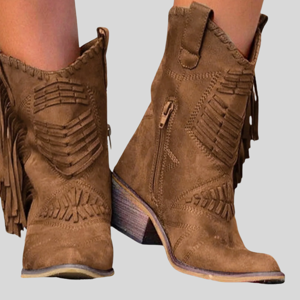 Cowely - Stylish Cowgirl Boots with Trendy Fringes
