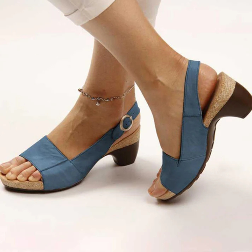 Una - Chic and Stylish Heeled Sandals