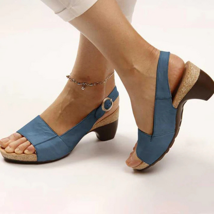 Una - Chic and Stylish Heeled Sandals