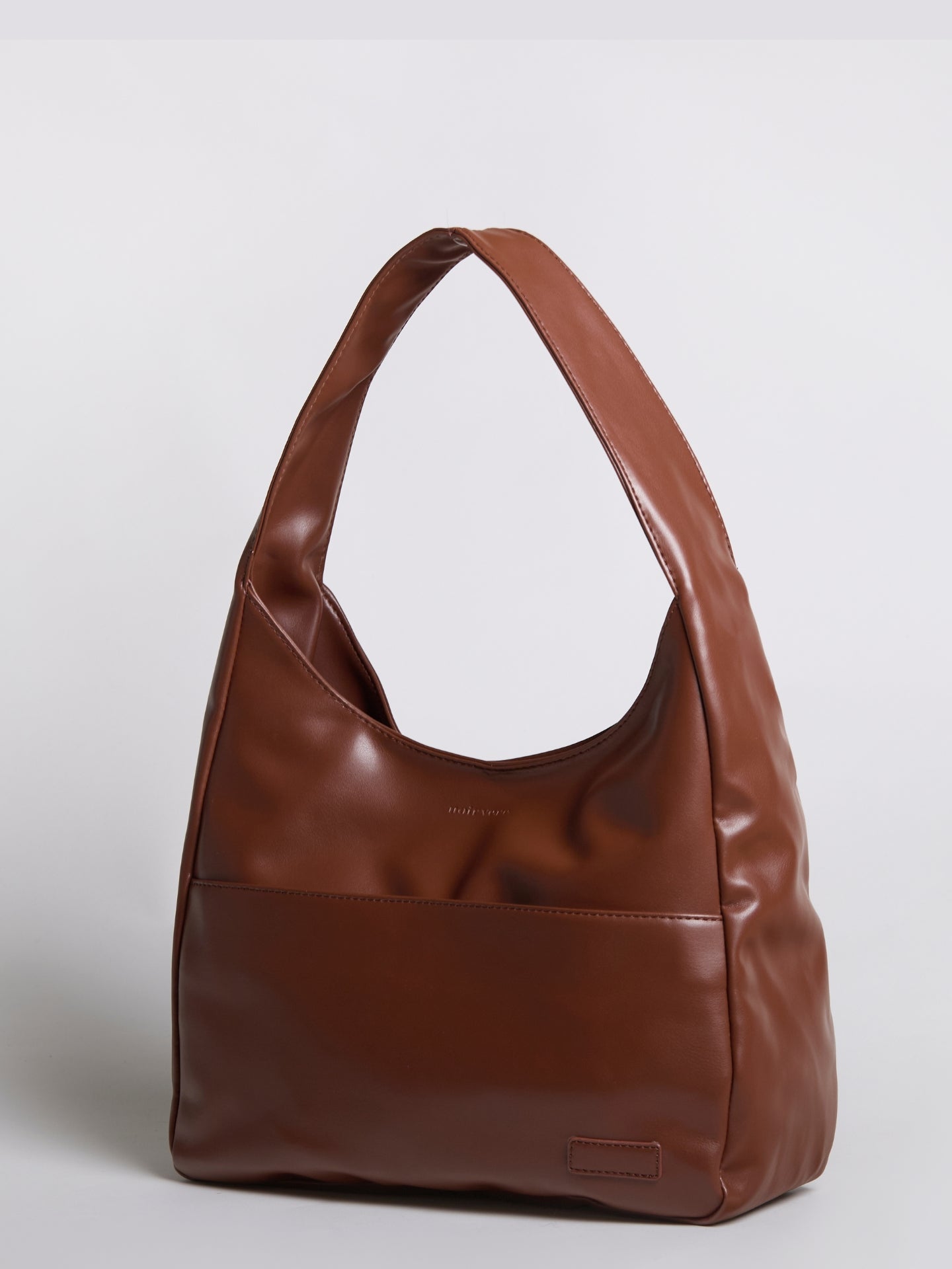 Chic Everyday BB Tote - Stylish Faux Leather Design with Ample Space for Ladies