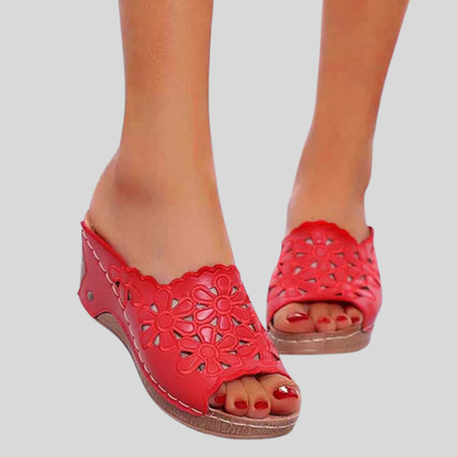 Ciora - Stylish Retro Summer Wedge Sandals for a Trendy Look
