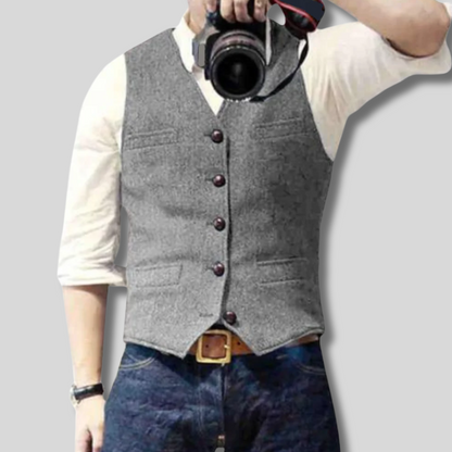 Nyoka - Timeless Men's Gilet for Everyday Style