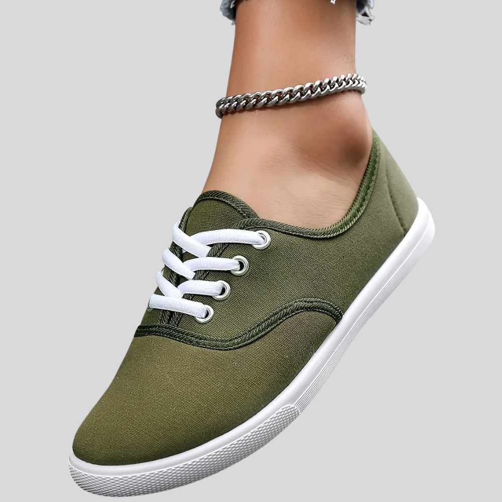 Lotte - Stylish and Cozy Low Canvas Lace-Up Sneakers