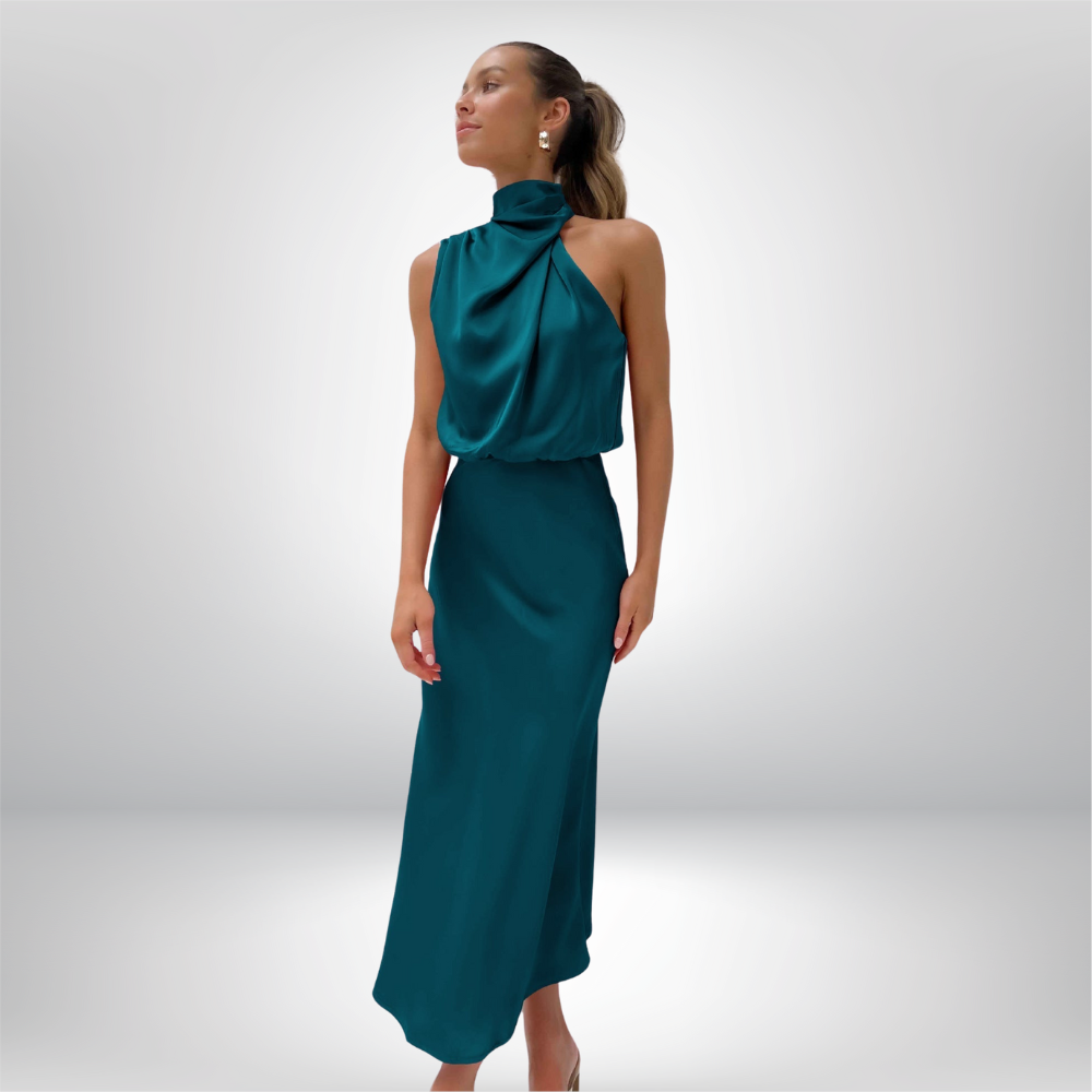 Evie | Chic Dress Featuring a Stylish American Neckline