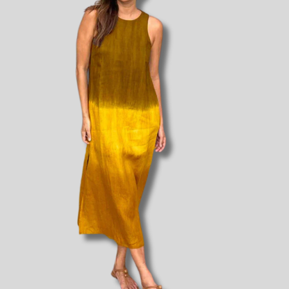 Allison - Effortlessly Chic Long Dress with Stunning Batik Print