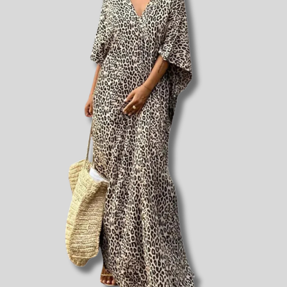 Caroline - Stylish Women's Maxi Dress in Chic Leopard Print