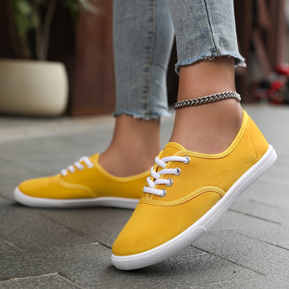 Lotte - Stylish and Cozy Low Canvas Lace-Up Sneakers