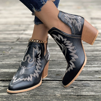 Noelle - Stylish and Authentic Cowboy Boots