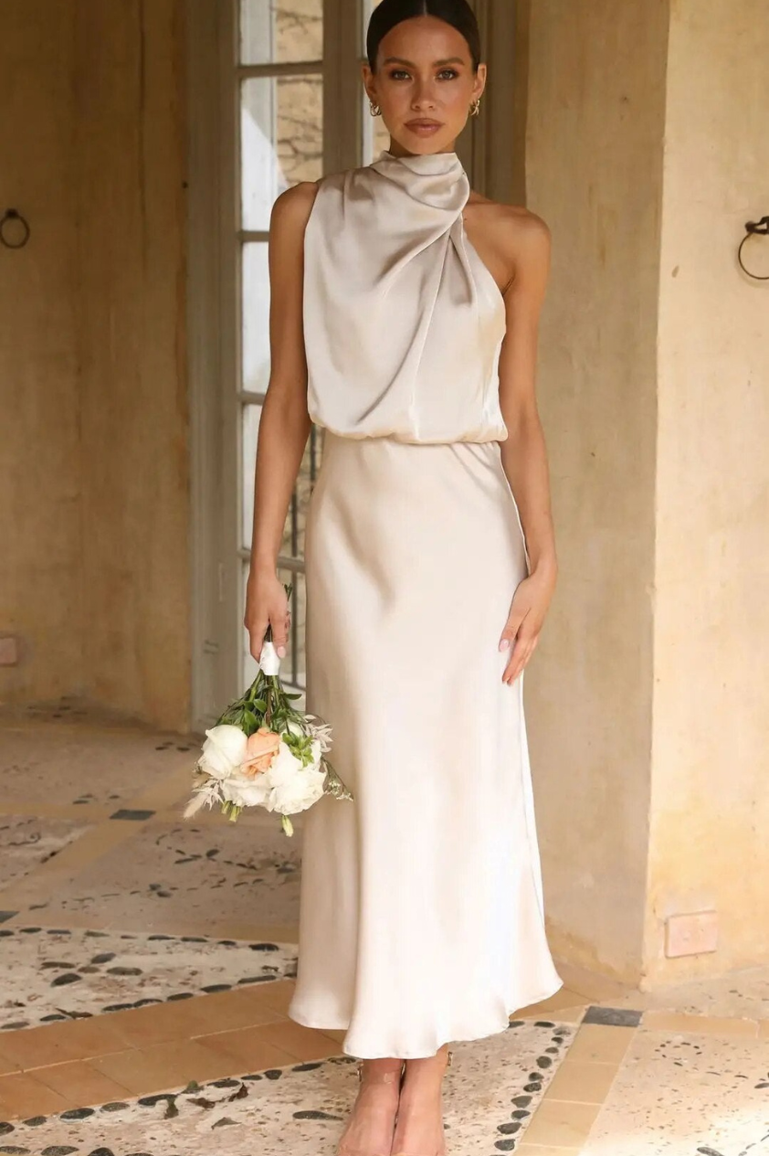 Lisanne | Elegant Women's Maxi Dress with Flattering Elastic Waist and Luxurious Satin Neck Drape