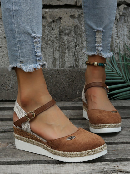 Andrea - Chic and Cozy Espadrilles for Your Perfect Summer Look