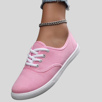 Lotte - Stylish and Cozy Low Canvas Lace-Up Sneakers