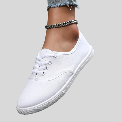 Lotte - Stylish and Cozy Low Canvas Lace-Up Sneakers