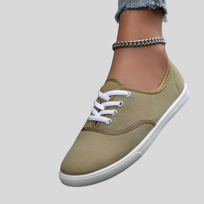 Lotte - Stylish and Cozy Low Canvas Lace-Up Sneakers
