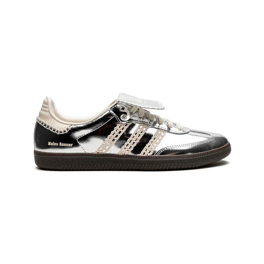 SilverPulse® – Pony Luxe Metallic Low Sneaker