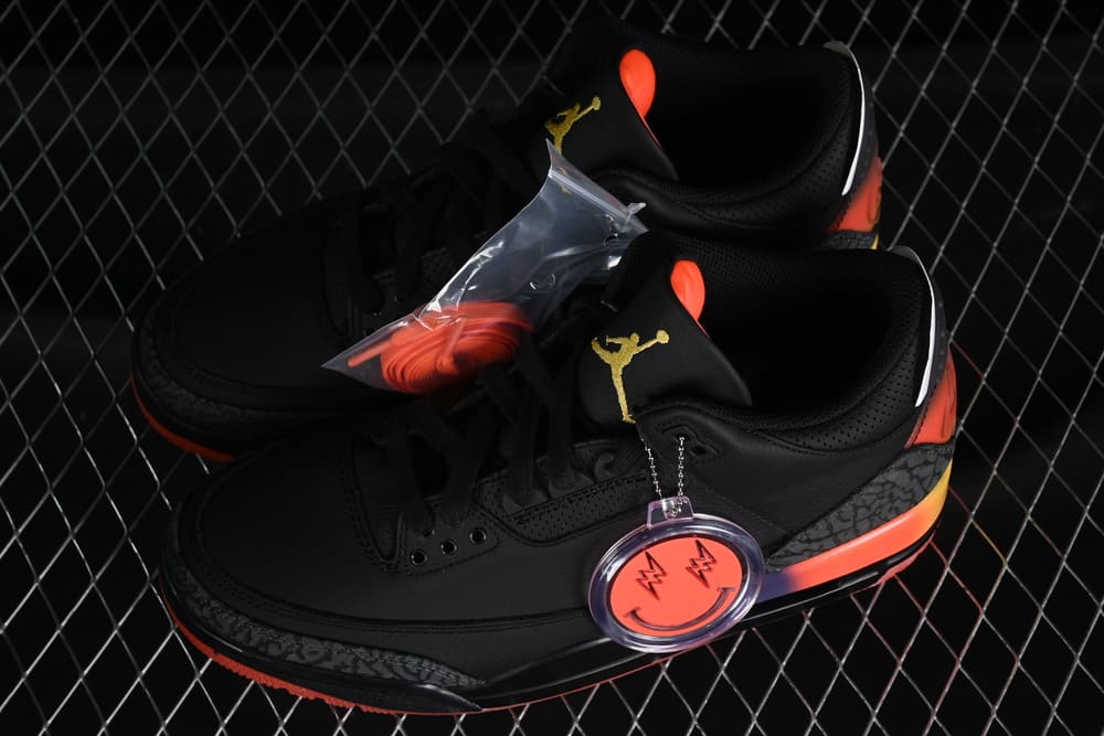 NeonEclipse® – Sunset Fade Retro Sneaker