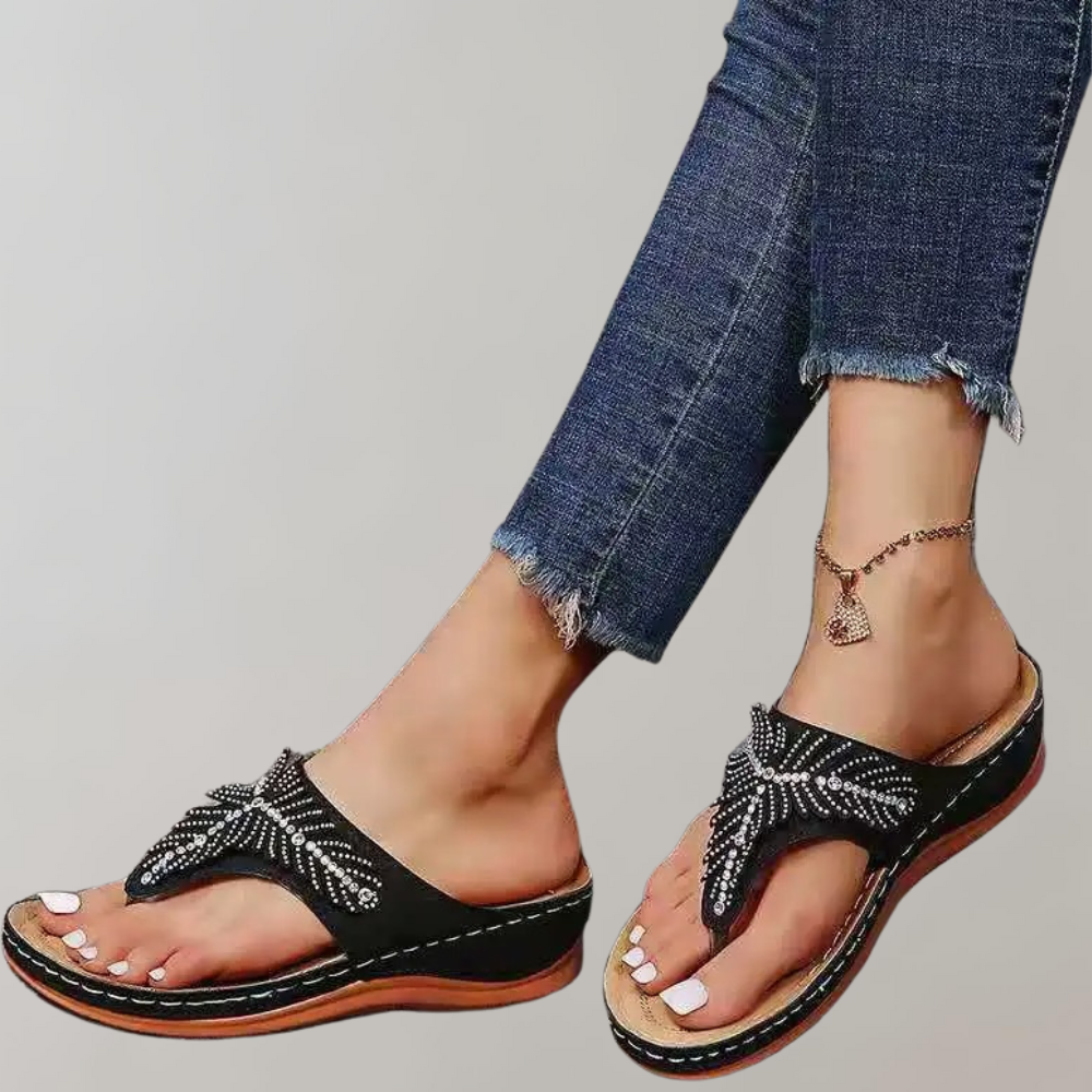 Chic and Cozy Women's Slippers – Luxuriously Soft PU Material, Flawless Fit, Trendy Design – Perfect for Everyday Comfort and Casual Adventures, Offered in a Variety of Colors