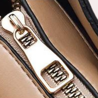 Chic Mini Handbag Featuring Heart-Shaped Zipper