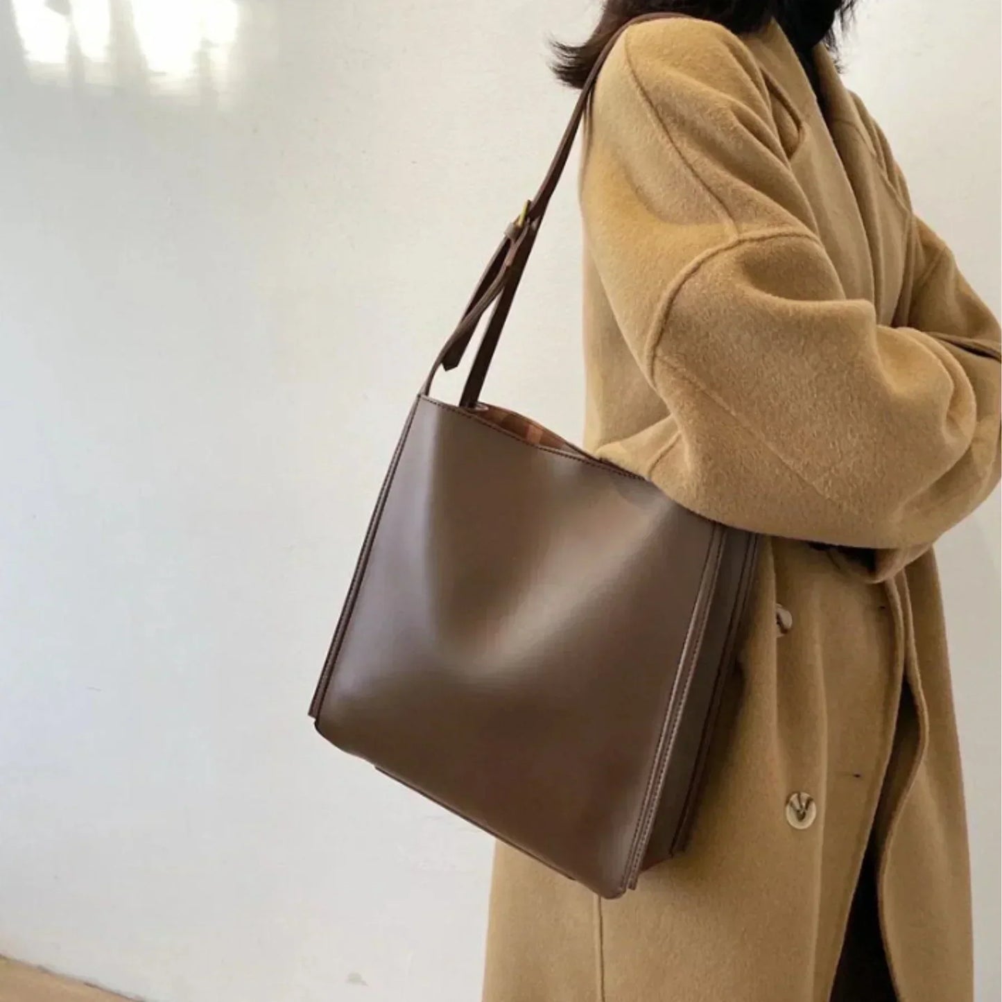 Timeless Elegance | Vintage-Inspired Handbag