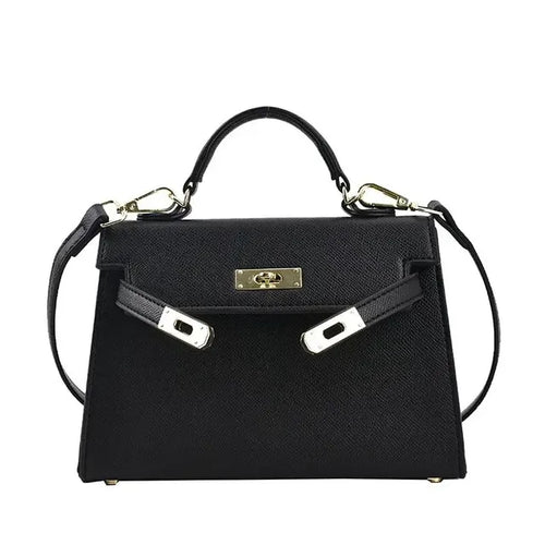 Chic Shoulder Bag for Women in Trendy Crossbody and Kelly Style