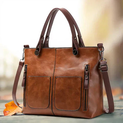 Chic Leather Handbag for the Modern Trendsetter