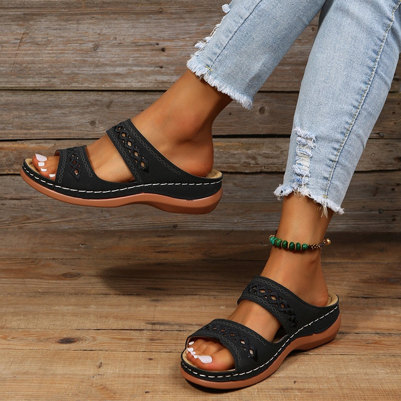 Lucia | Stylish and Chic Sandals