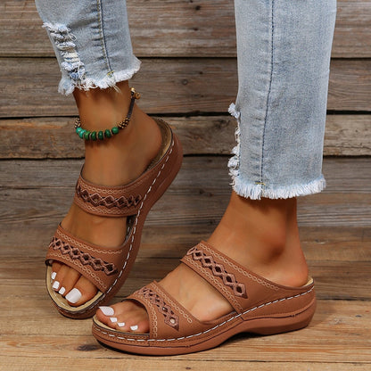 Lucia | Stylish and Chic Sandals