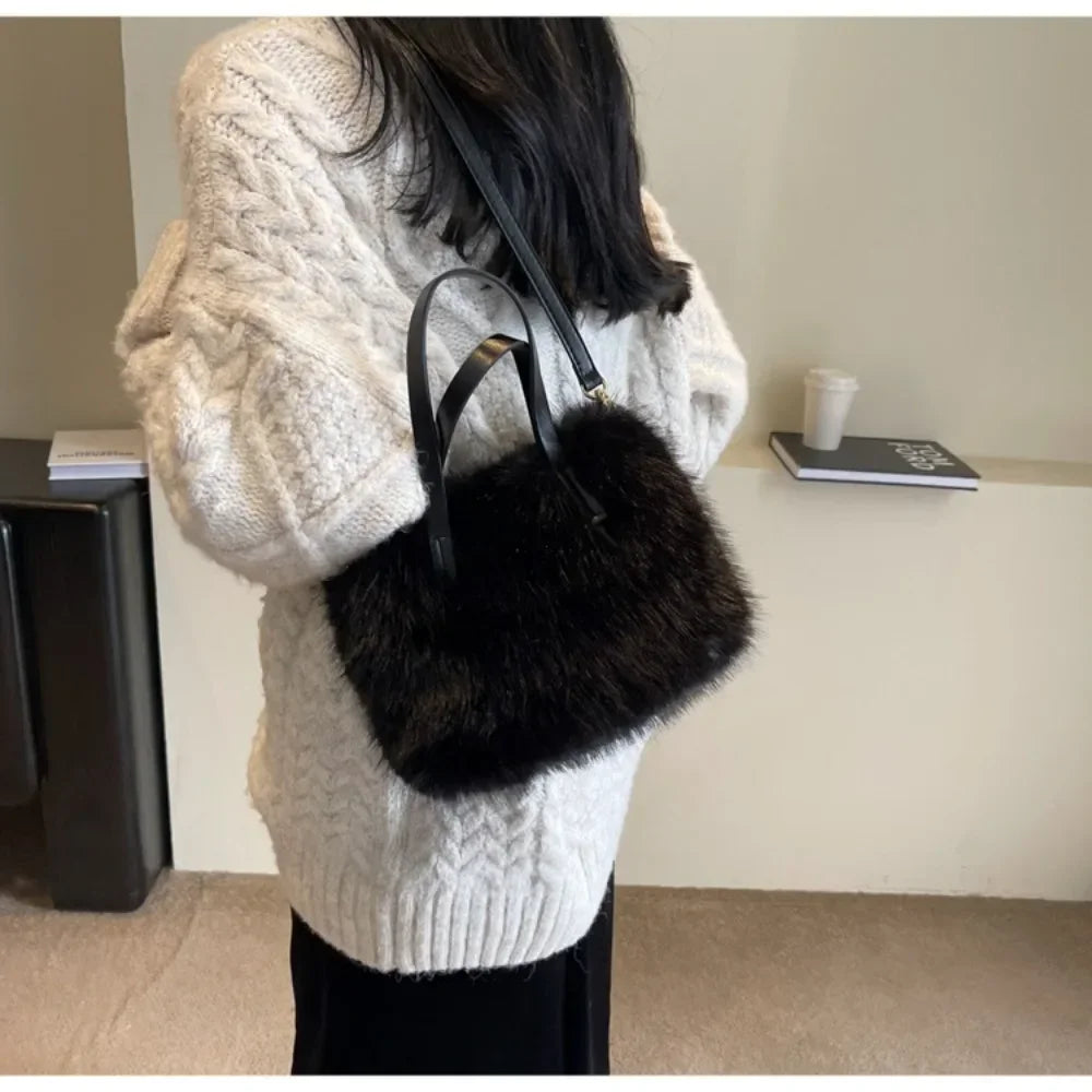 Chic Faux Fur Tote Bag for Stylish Carrying