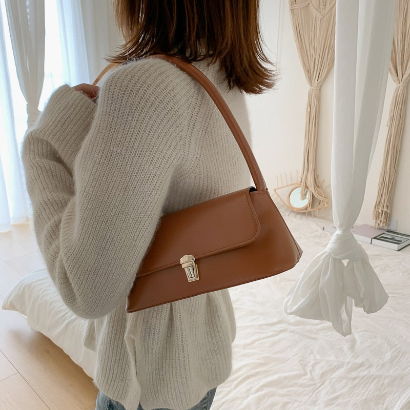 Chic Western-Style Handbag for Women