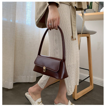 Chic Western-Style Handbag for Women